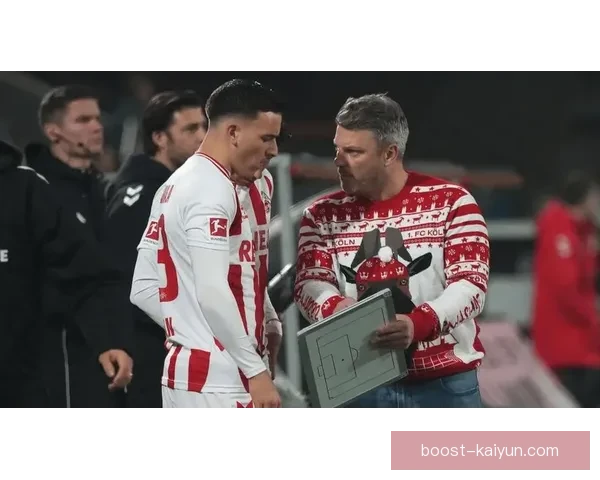 科隆主帅风格引发讨论，球队战术理念逐渐显露竞争力增强趋势